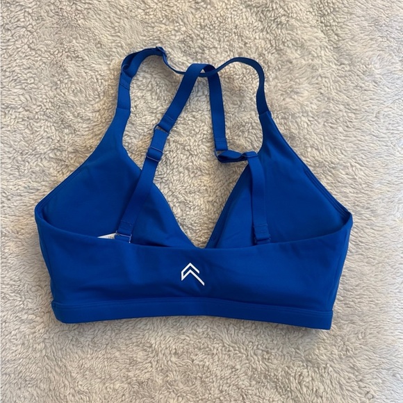 Oner Active Unified Twist Sports Bra - Picture 2 of 2